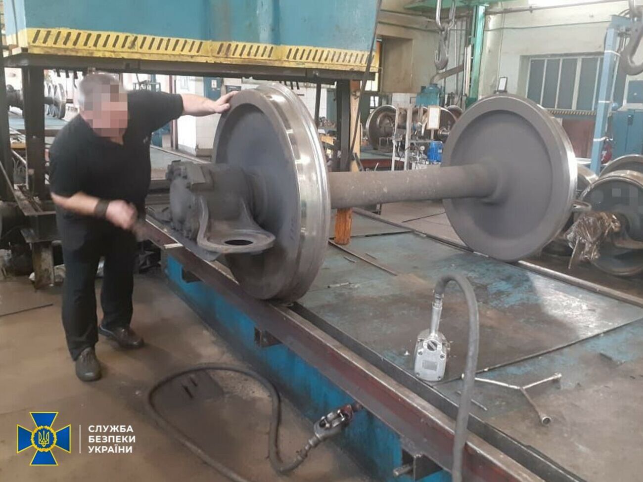 Підрядник вніс у документи неправдиву інформацію про ремонт колісних пар