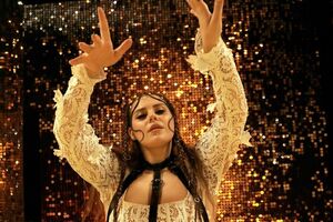 Зарицкая выступает на "Танцах со звездами" в паре с Мешковым