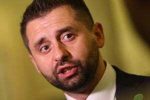 Арахамия отметил, что в районе стрельбы "много камер"