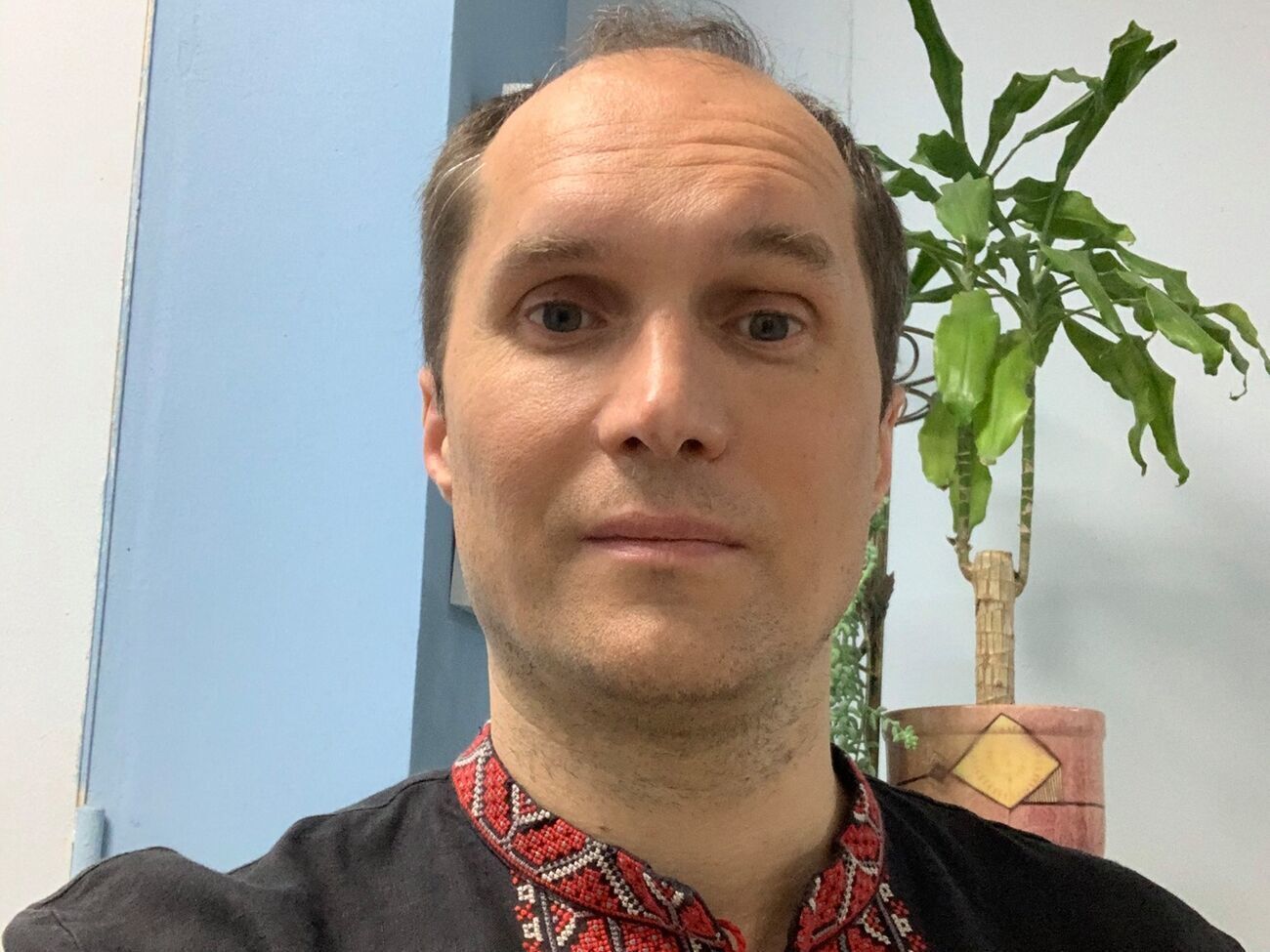 Стрілець не добив усіх і навіть не достріляв по машині Шефіра весь магазин. Тобто завдання проконтролювати вбивство не було