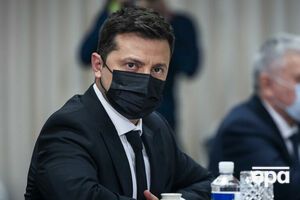 Зеленский: Если раньше все контролировалось различными группами, то сегодня из рук это идет. Я считаю, что это одна из самых вероятных версий