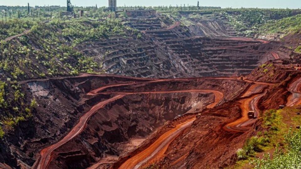 Генеральный директор "Рудомайна" Владимир Колос заявил, что проверка поможет прекратить манипуляции вокруг компании