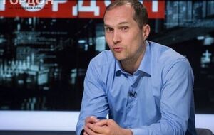 Если покушение и было игрой "своих", то Шефир в ней участия не принимал