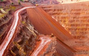 Цены на руду с начала года росли, но потом эта тенденция завершилась резким спадом