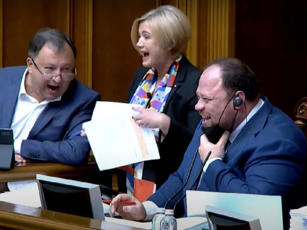 Стефанчука (на фото праворуч) згадка про Лукашенка розсмішила
