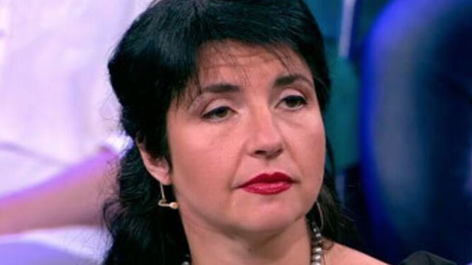 Янина Соколовская: При мизерных шансах быть избранным на должность городского головы перенос выборов дает ему возможность еще полгода посидеть в кресле мэра