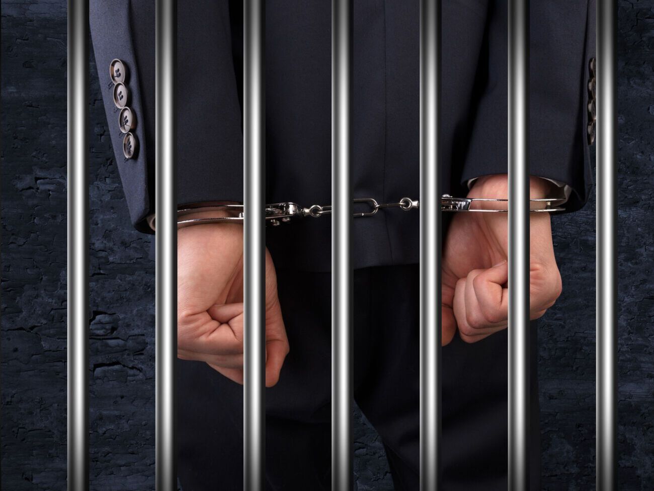 У РНБО влітку говорили, що в Україні вже не залишилося "злодіїв у законі", але Мін'юст хоче організувати для них спеціальну в'язницю