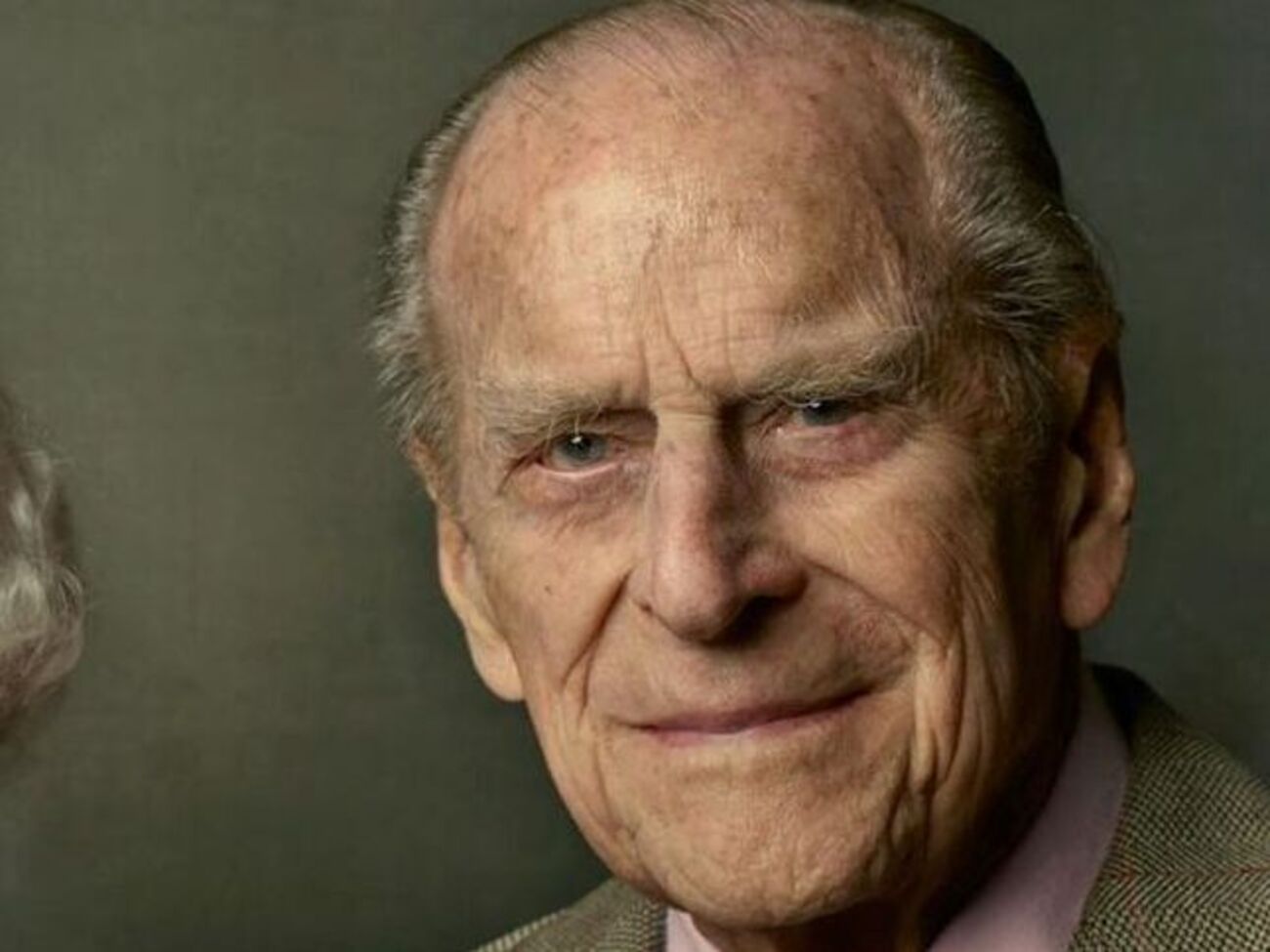 Принц Филипп не дожил до своего 100-летия два месяца