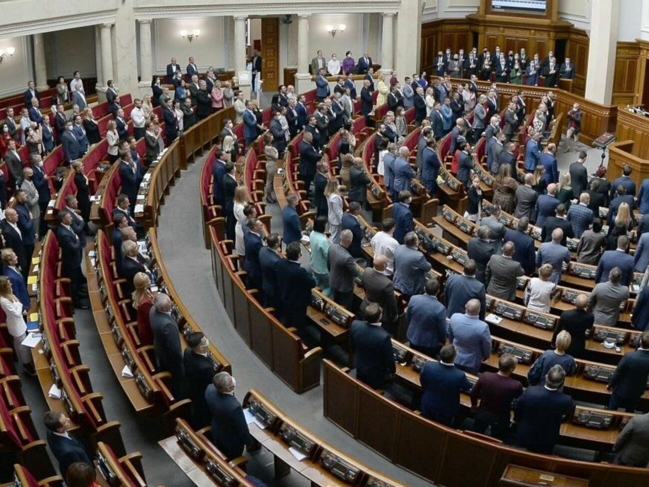 Рада ухвалила законопроєкт про олігархів у другому читанні 23 вересня