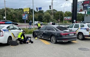 По данным прокуратуры, по машине Шефира выпустили 18 пуль