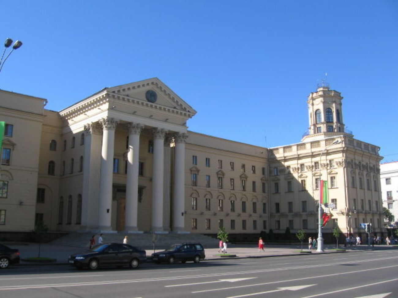 КДБ Білорусі стежить за людиною з моменту перетину кордону, стверджує Грозєв