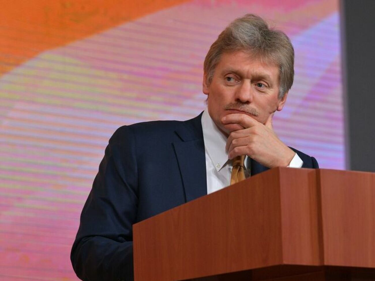 Песков считает, что новые санкции Вашингтона против Москвы перечеркнут "скромные надежды на восстановление диалога"