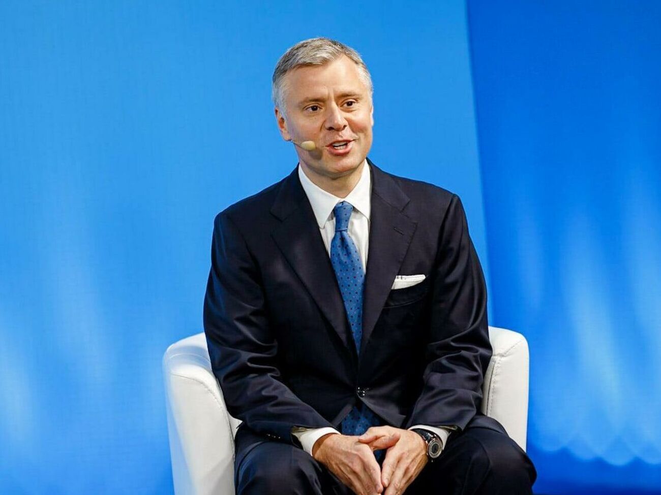 Существует срочная потребность в заключении договоров по поставкам природного газа, пояснил Витренко