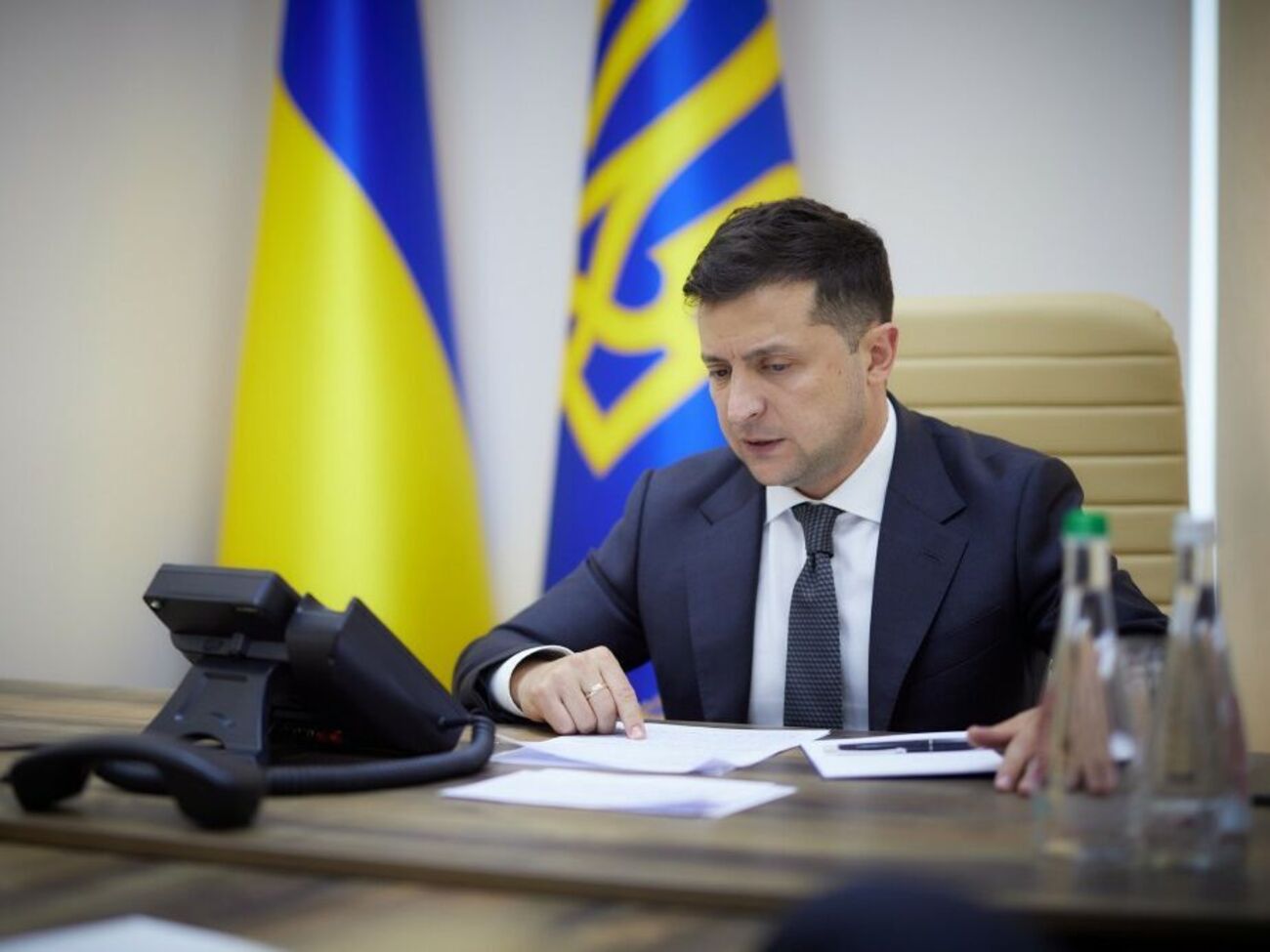 Телефонну розмову із Зеленським (на фото) ініціював Букіккіо