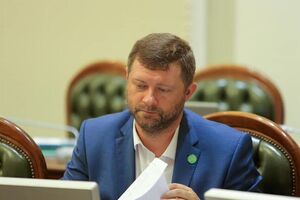 Корнієнко: Ми йшли будувати таку країну, в якій не потрібні чиновникам кортежі і охорона