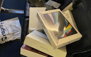 Пограничники обнаружили One Plus Nord, MacBook Pro и различные модели iPhone