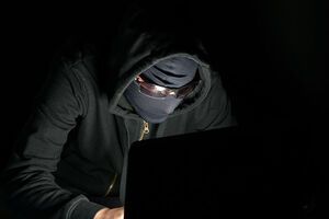 Хакери замість трансляції форуму ввімкнули російський гімн