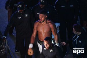 Джошуа проиграл бой за звание объединенного чемпиона мира