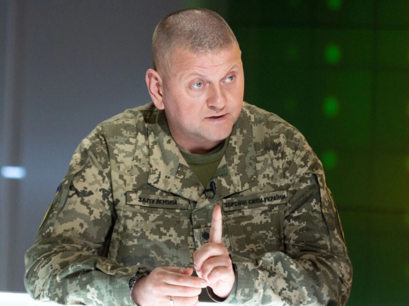 Залужный считает, что решение об Украине в НАТО должны принимать политики