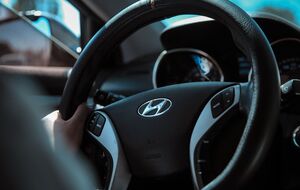 Минфин заказал два электромобиля