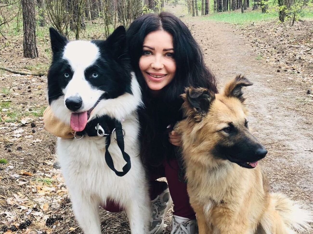 Певица Лама:&nbsp;Важно найти пару. У нас две собаки. Мы живем в лесу, медитируем, духовно развиваемся