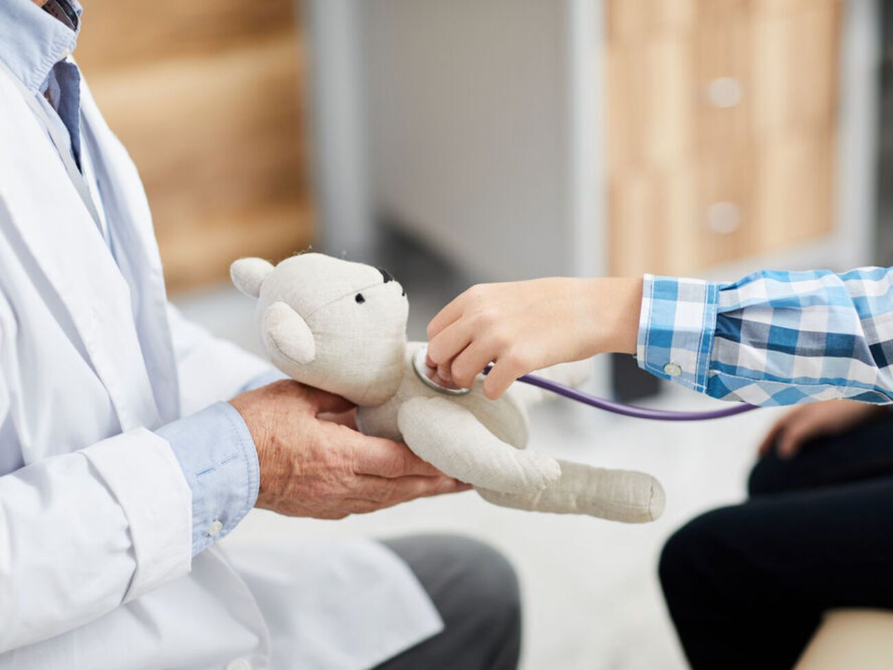 В больнице говорят, что болезнь девочки сначала выглядела как обычная простуда