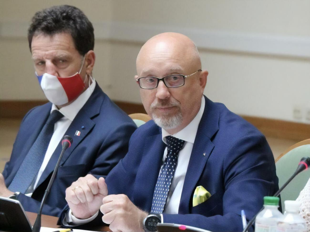 Резніков: Лукашенко зруйнував образ незалежного посередника. Тому до Мінська ми точно ні за яких умов їхати не зможемо. Росіяни це зрозуміли