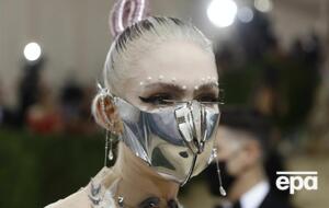 Граймс иронично заявила, что после расставания с Маском намерена колонизировать один из спутников Юпитера