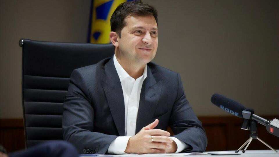 Зеленский пригласил представителей Facebook посетить "Дія.Саміт"