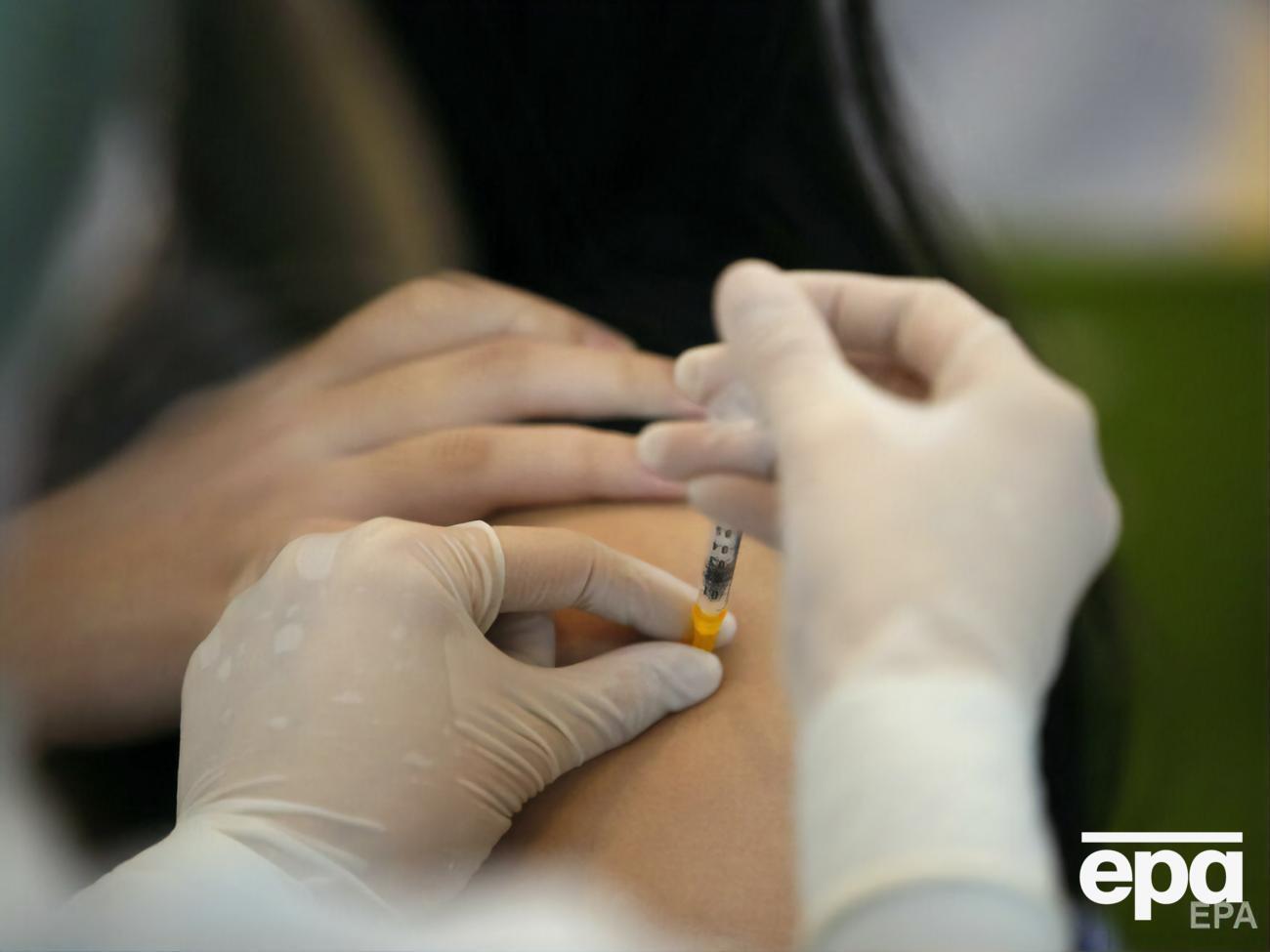 Премьер-министр сообщал 27 сентября, что в Украине вакцинировано 70% работников учреждений образования