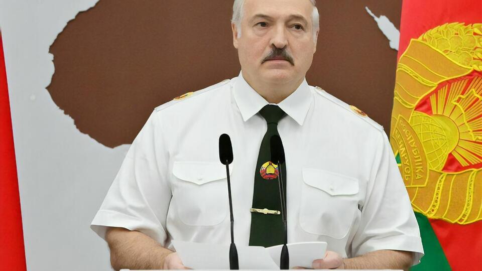 Лукашенко заявив, що нова конституція країни має не дозволити допустити до влади опозицію
