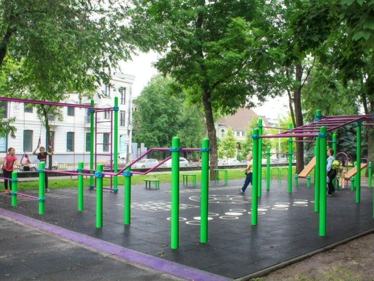 Около 100 "активных парков" уже открыты в разных уголках Украины, отметили в ОПУ