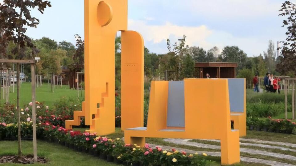 У Маріуполі Фонд відкрив звукову артінсталяцію, яка символізує дорогу додому