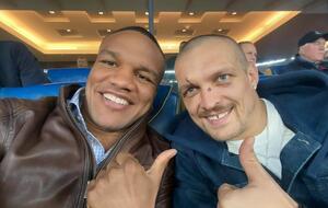 Беленюк и Усик вместе посетили спортивное мероприятие