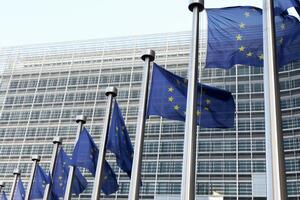 В Еврокомисси хотели проверить соответствие газового контракта РФ и Венгрии правилам ЕС