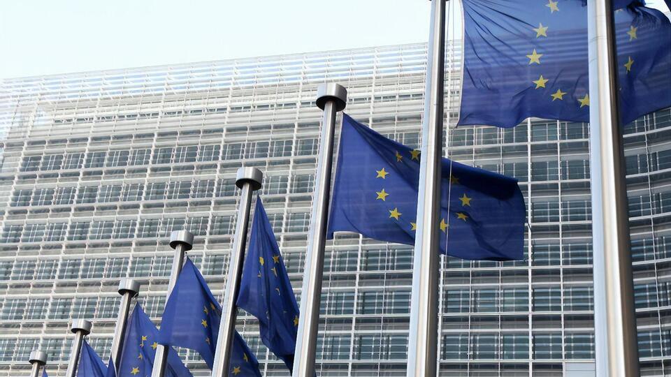 В Еврокомисси хотели проверить соответствие газового контракта РФ и Венгрии правилам ЕС