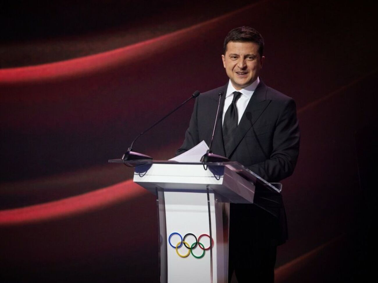 Согласно результатам опроса, 33,6% украинцев основную ответственность за социально-экономическую ситуацию в стране возлагают на президента