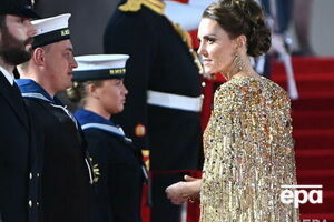 Жена принца Уильяма Кэтрин выбрала для мероприятия расшитое блестками золотое платье