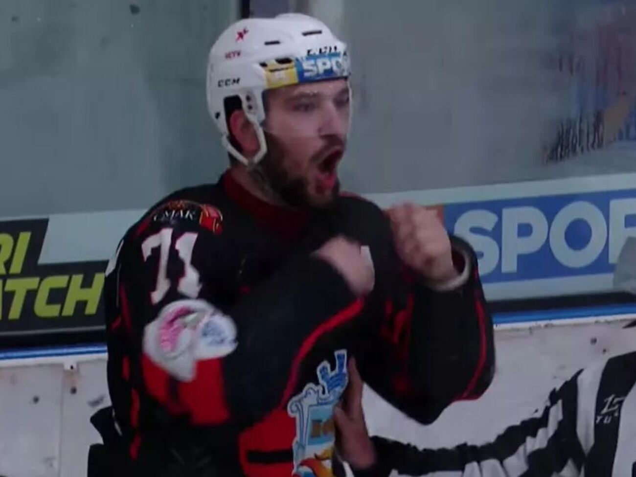 Денискин получил три матча обязательной дисквалификации и 10 дополнительной