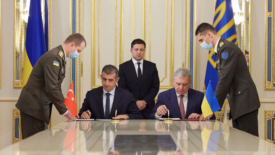 Документ підписали Халук Байрактар і Андрій Таран