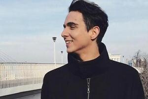 Melovin летом 2021 года заявил о своей бисексуальности