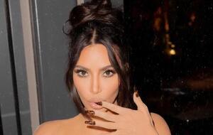 Кардашян представила новую линейку тональных кремов собственного бренда