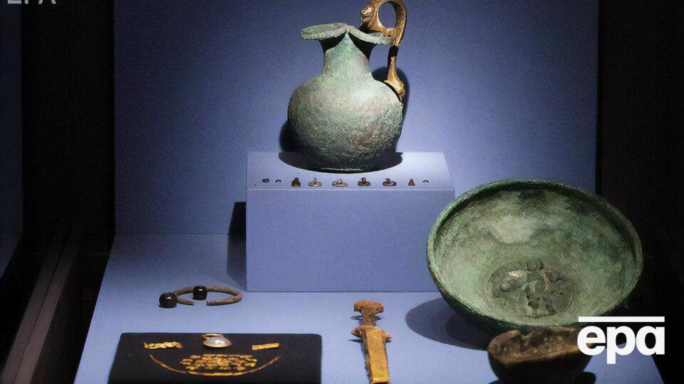 В 2016 году суд принял решение вернуть экспонаты Украине