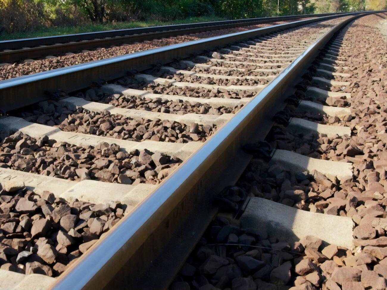 Подросток попал под поезд в Киевской области