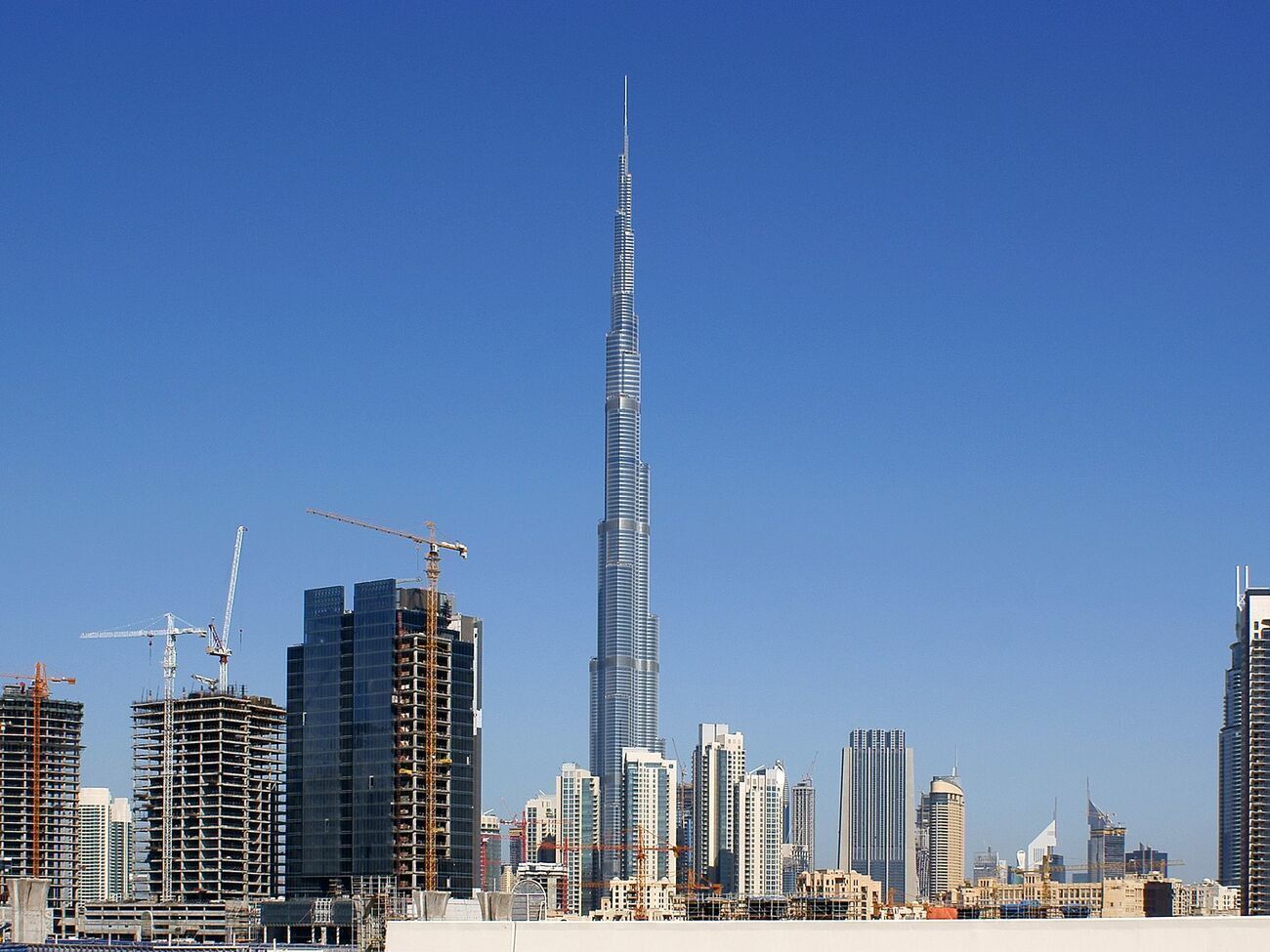 Сьогодні День хмарочоса. На знімку &ndash; найвища будівля у світі, яке розташована в Дубаї і має 163 поверхи