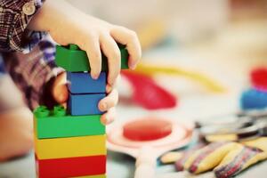 На учете на усыновление в Украине состоят 17 тыс. детей