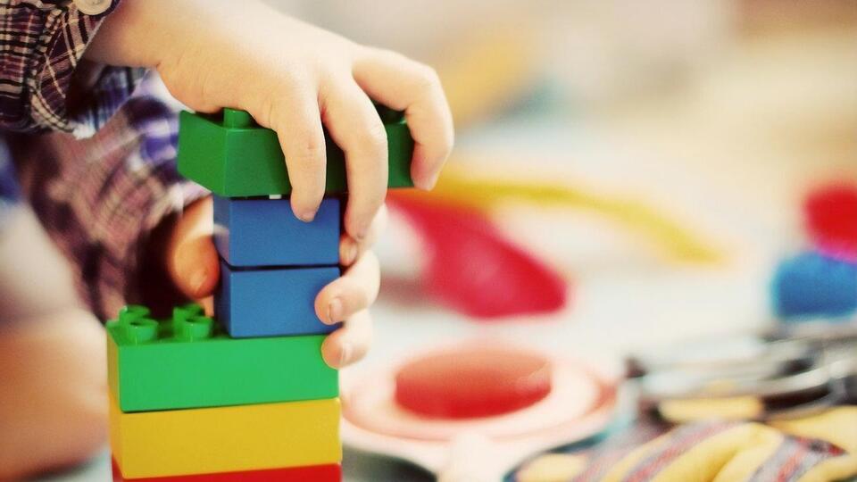 На учете на усыновление в Украине состоят 17 тыс. детей