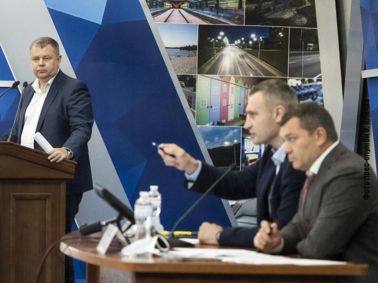 Кличко &ndash; Броневицкому: Ничего личного, мы говорим о результатах работы: я принял решение уволить вас с должности