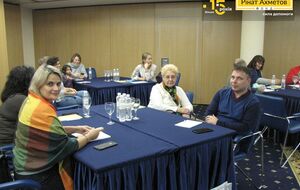 Напередодні свята Фонд Ріната Ахметова провів тренінг для усиновителів, прийомних батьків та опікунів