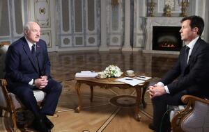 Лукашенко сказал журналисту CNN, что вопрос о вхождении Беларуси в состав России "в повестке дня не стоит вообще"